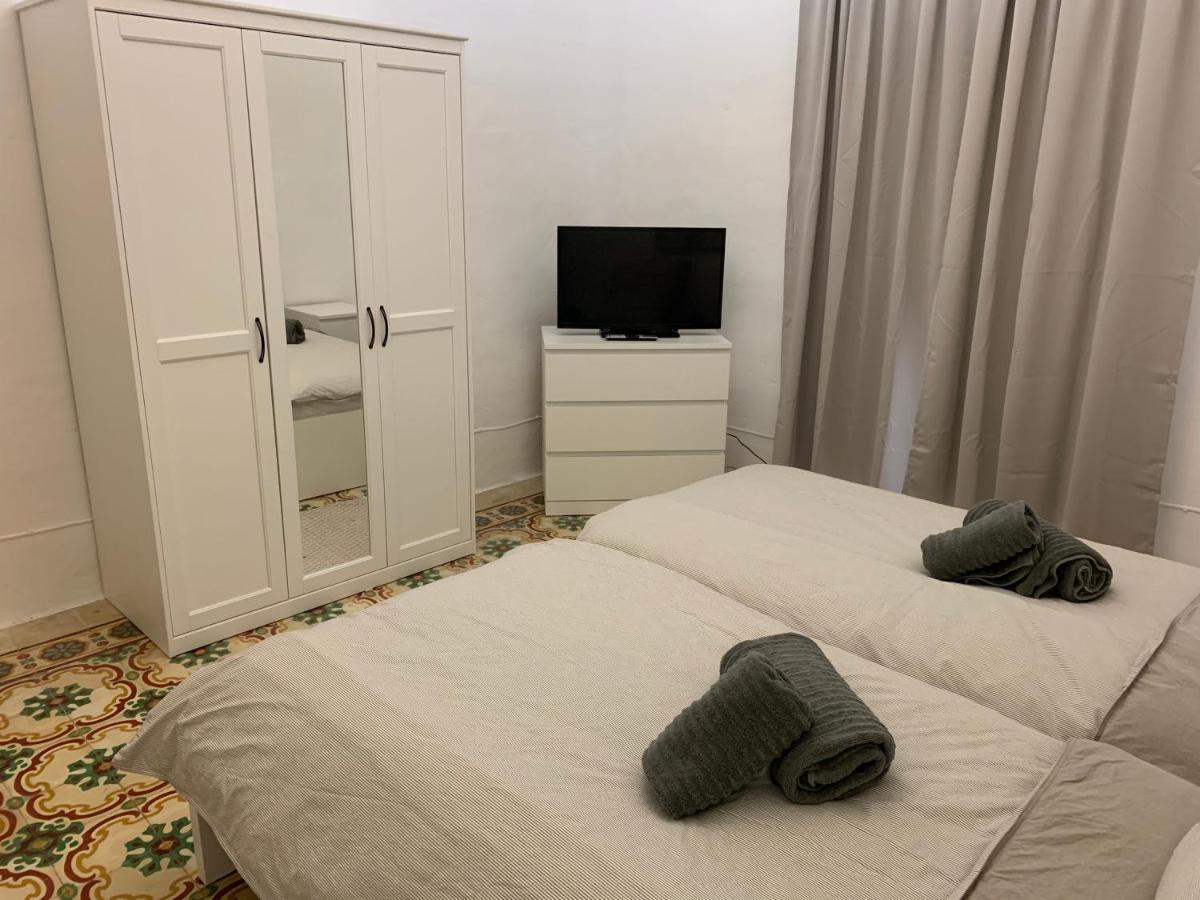 2 Bedroom Apartment In The Centre Of Valletta Exteriör bild